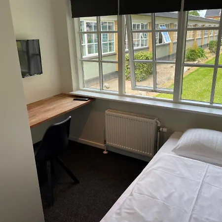 Мини-отель Blommenslyst Kro 3*