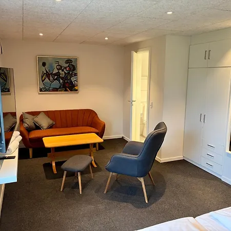 بيت ريفي Blommenslyst Kro