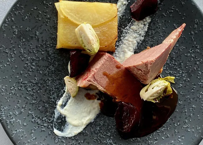 بيت ريفي Blommenslyst Kro 3*