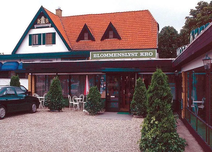 بيت ريفي Blommenslyst Kro بلومِنسلوست